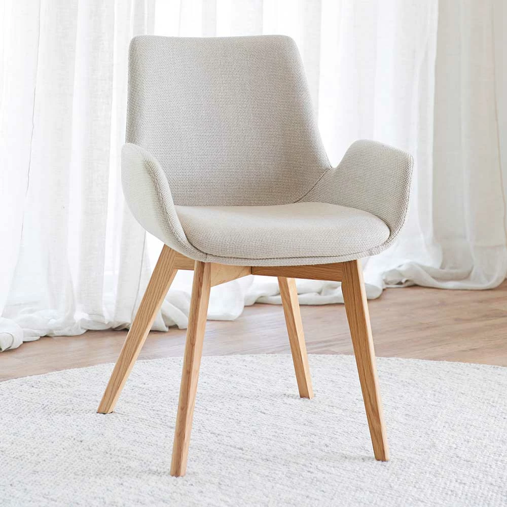 Armlehnenstühle mit Holzgestell Eiche - Holder (2er Set) Armlehnenstühle Mit Holzgestell Eiche - Holder (2er Set) -Dariana shop armlehnenstuehle mit holzgestell eiche stoffbezug beige holder 01