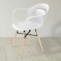 Design Armlehnstuhl In Weiß & Natur - Retego (4er Set) -Dariana shop design armlehnstuhl in weiss natur aus kunststoff buche retego 02