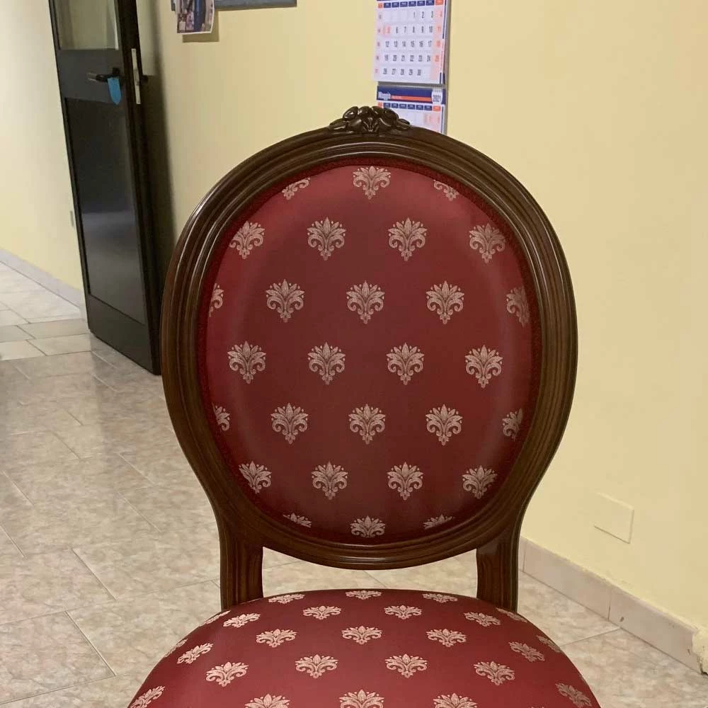 Eleganter Medaillonstuhl Rot Gold Magari & Nussbaum Eleganter Medaillonstuhl Rot Gold Magari & Nussbaum -Dariana shop eleganter medaillonstuhl rot gold nussbaum magari 02