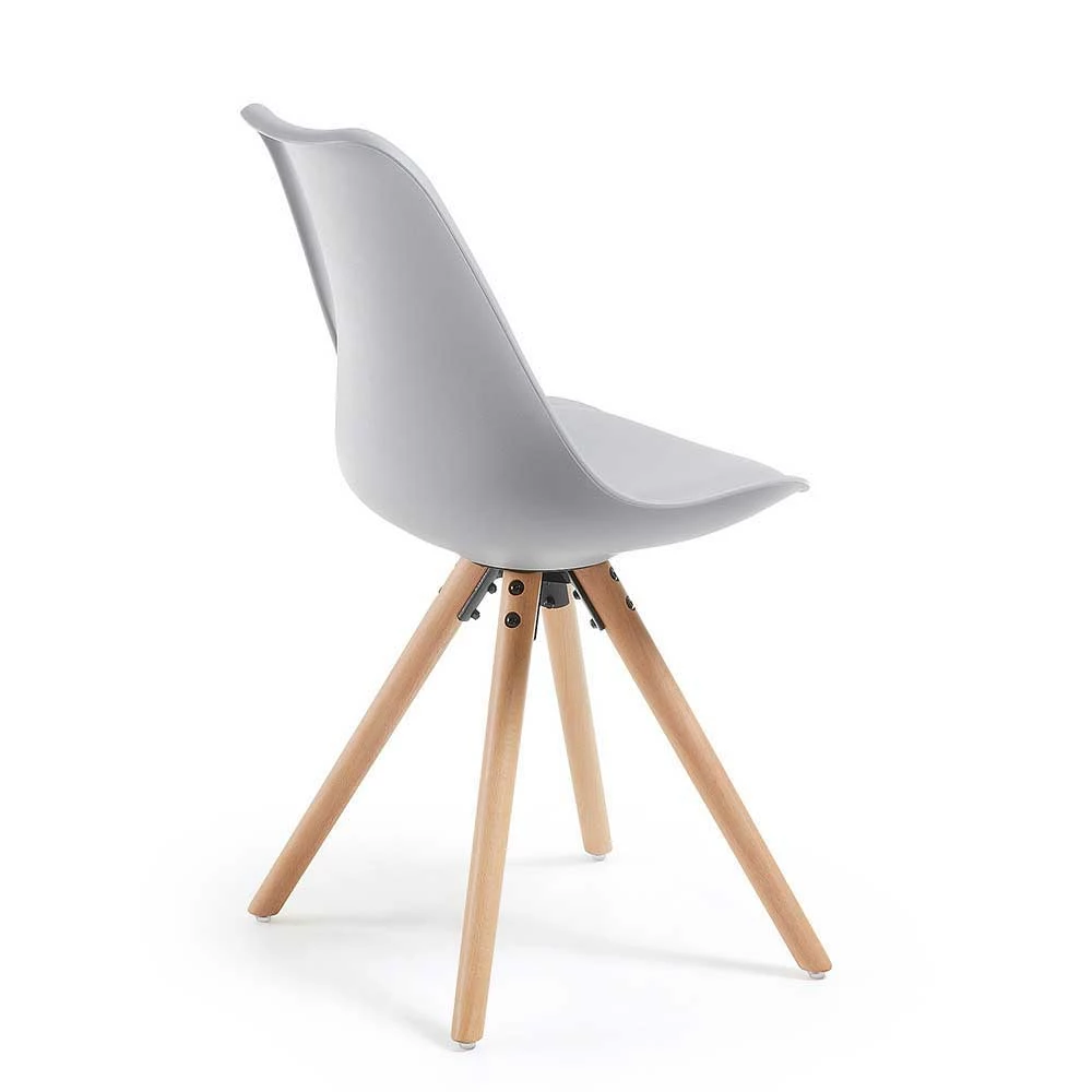 Schalen Esszimmerstuhl in hell Grau - Coloniale (4er Set) Schalen Esszimmerstuhl In Hell Grau - Coloniale (4er Set) -Dariana shop schalen esszimmerstuhl in hell grau mit holzbeinen coloniale 03